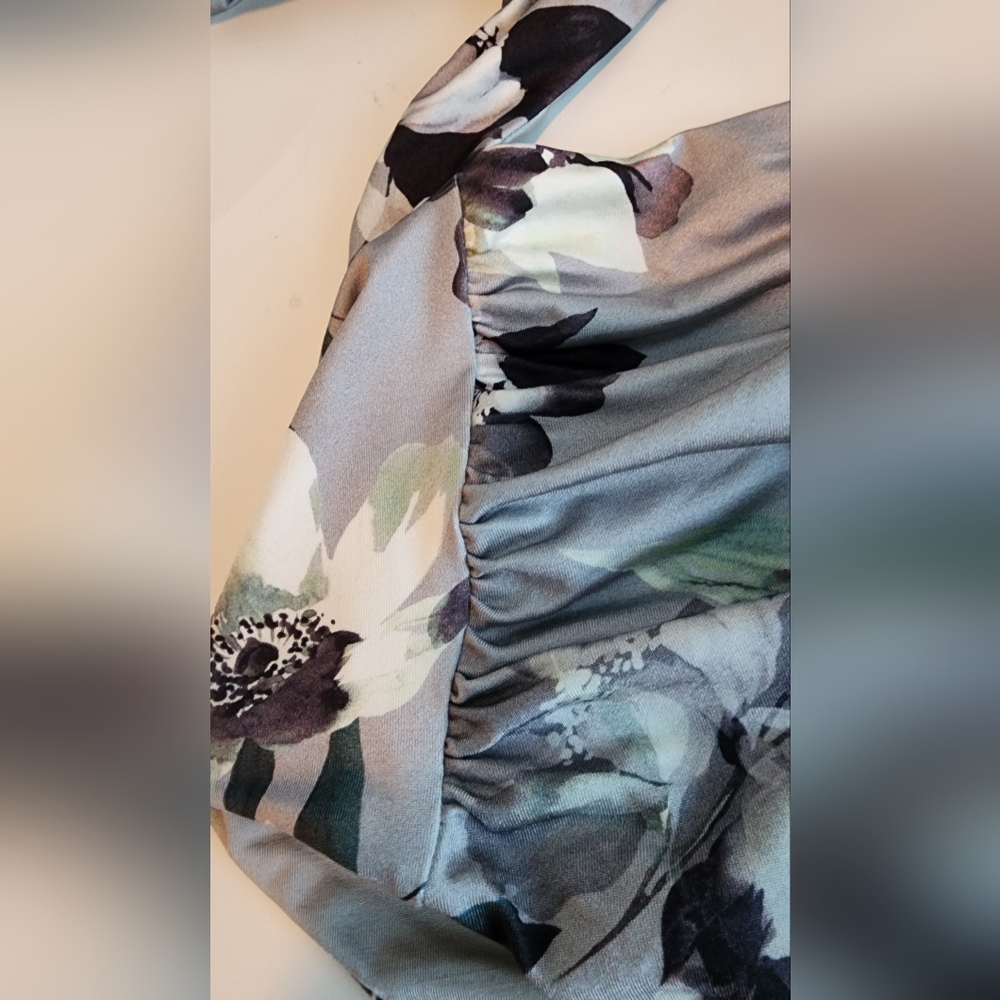 WET Swimweat Luxe Yacht Taylor One-Piece Swimsuit In Gray Floral Size MED - Picture 8 of 15